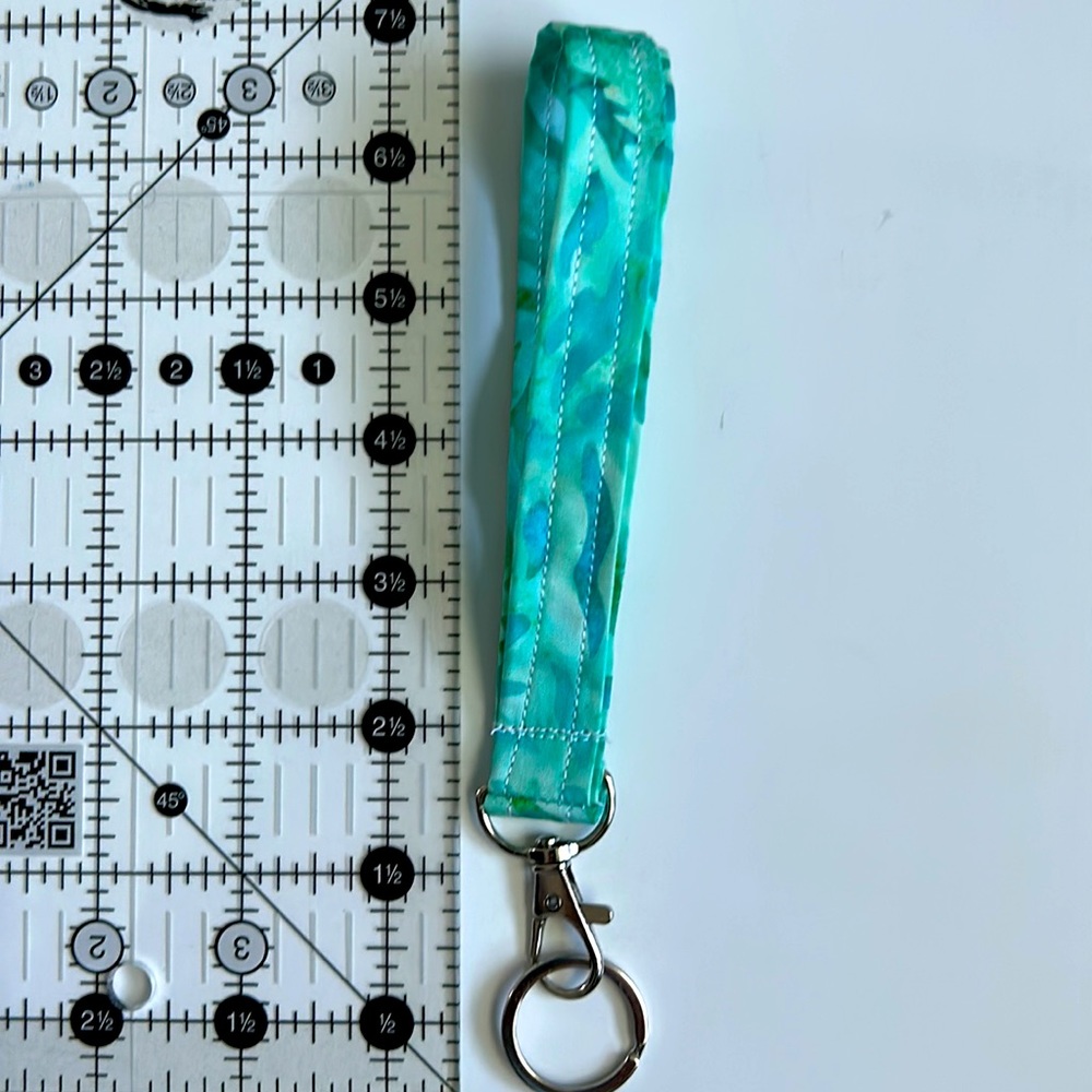 HAND CRAFTED Colorful Teal Fabric Wristlet Carrying Key Ring Accessory NWOT - Picture 4 of 10